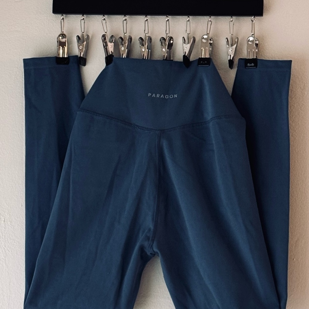 Paragon Dusty Blue Leggings (Lg)